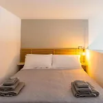 Duplex Indipendente Vicino Al Lungomare Caracciolo