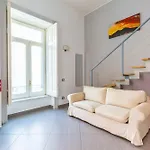 Duplex Indipendente Vicino Al Lungomare Caracciolo