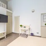 Duplex Indipendente Vicino Al Lungomare Caracciolo