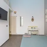Duplex Indipendente Vicino Al Lungomare Caracciolo