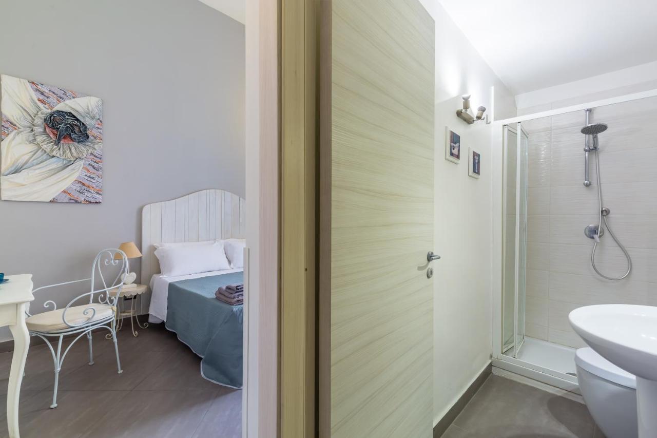 Duplex Indipendente Vicino Al Lungomare Caracciolo Apartment *