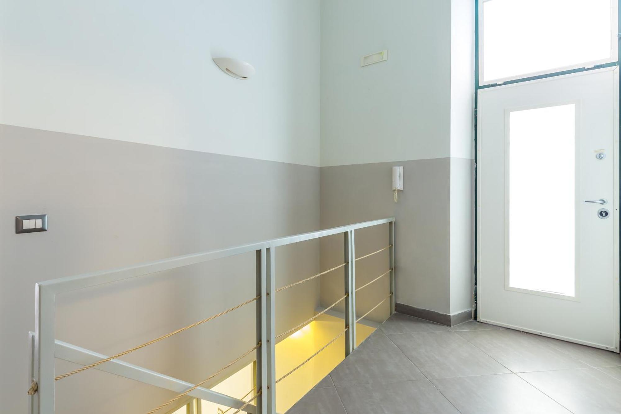 Duplex Indipendente Vicino Al Lungomare Caracciolo * Napels
