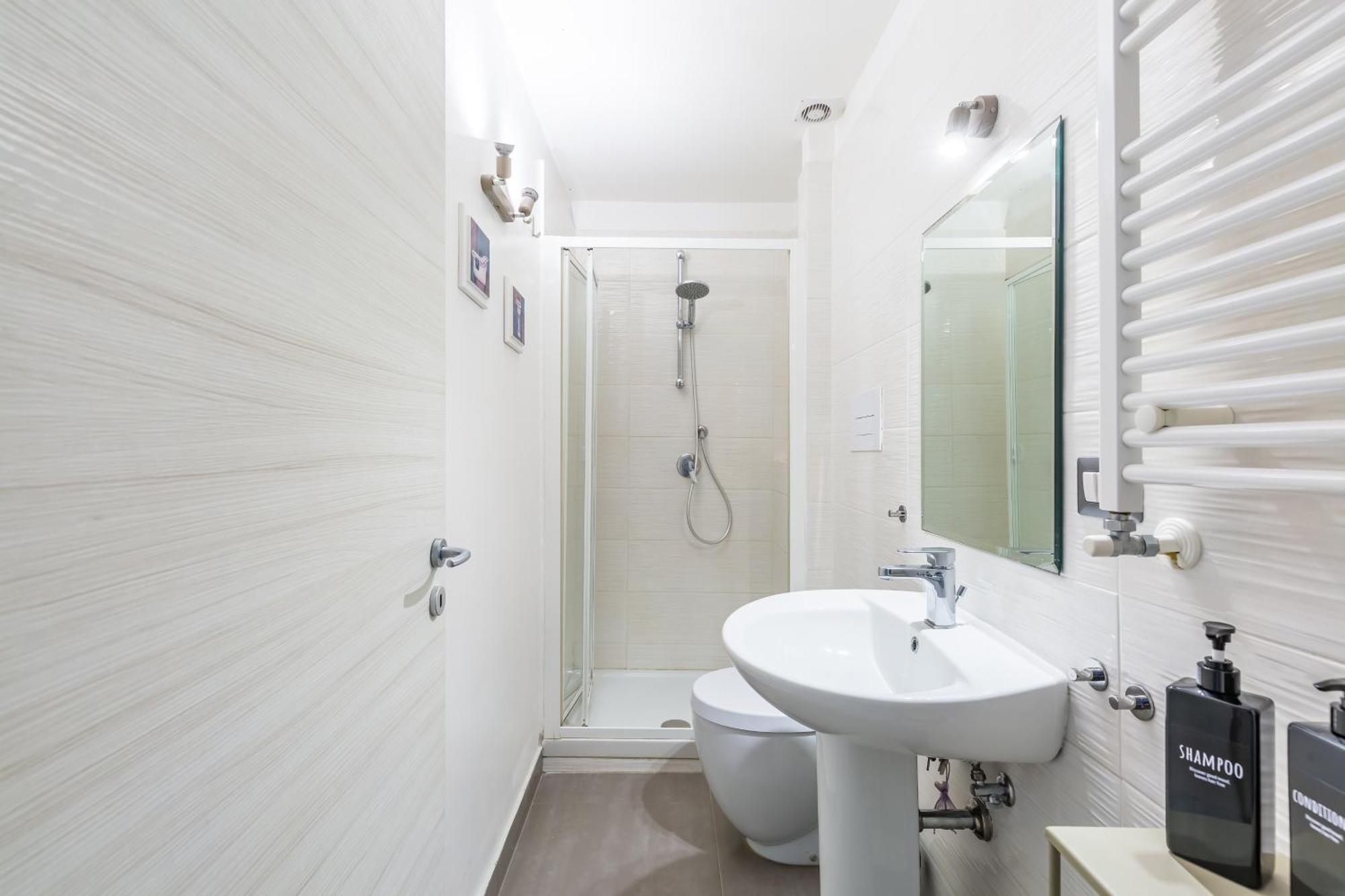 Duplex Indipendente Vicino Al Lungomare Caracciolo Apartment Naples