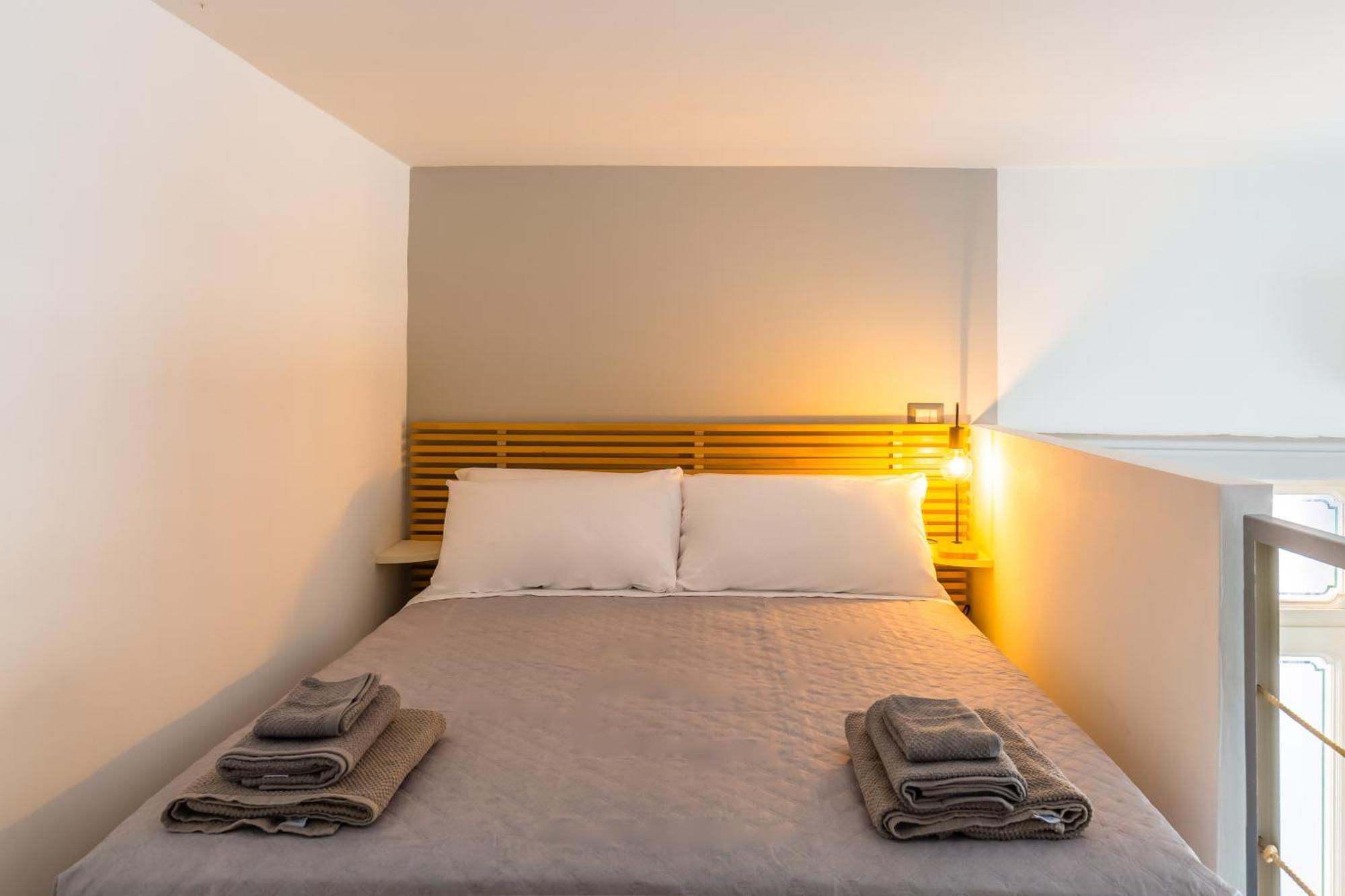 Duplex Indipendente Vicino Al Lungomare Caracciolo *