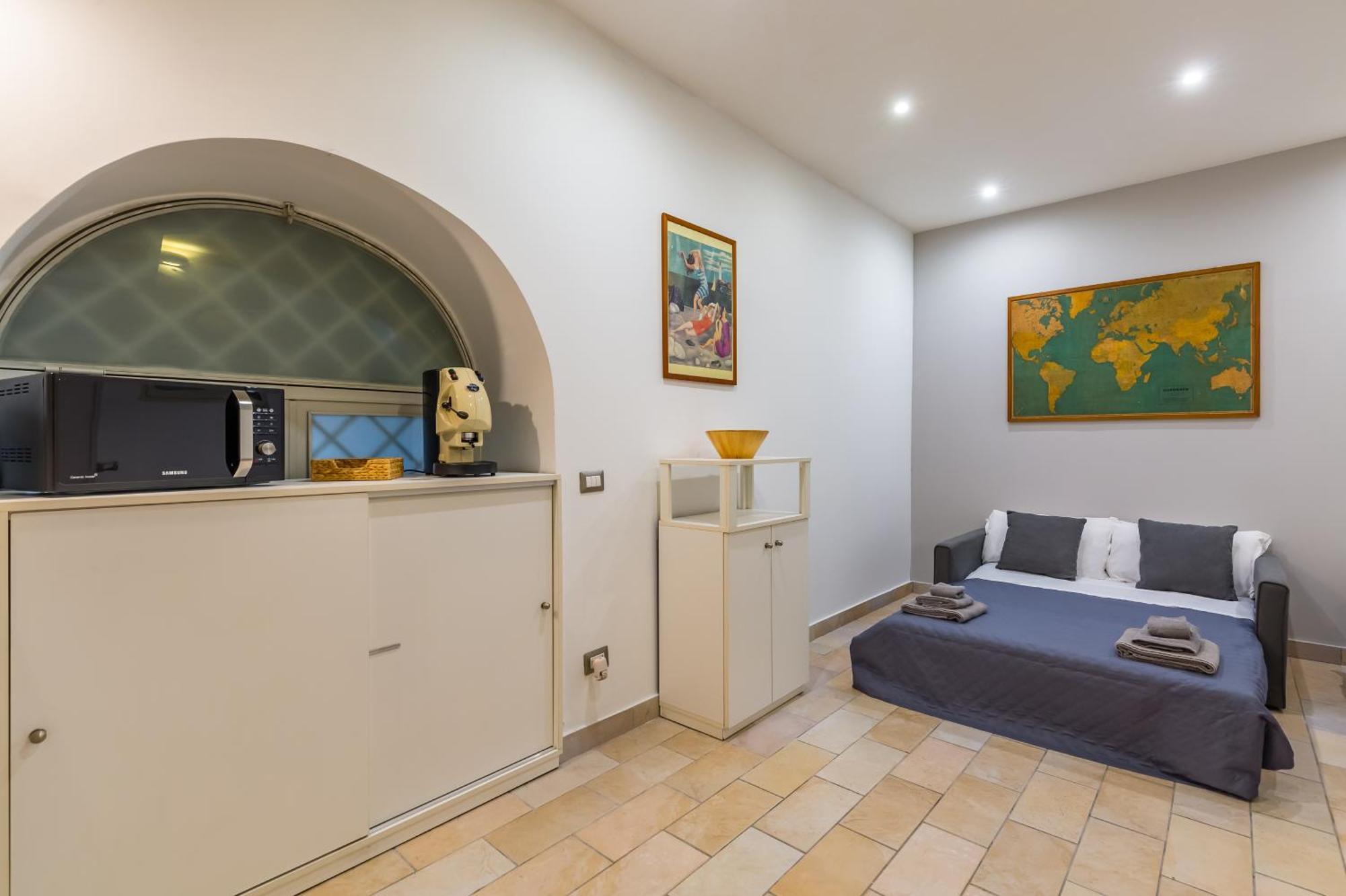 Duplex Indipendente Vicino Al Lungomare Caracciolo *